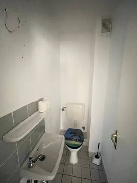 WC - 