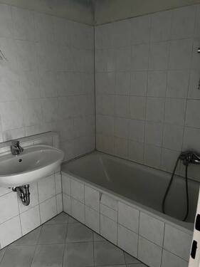 FER 33 3ML.jpg - 3 Zimmer Etagenwohnung in Lohfelden