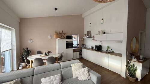 Knopf WZ-KÜ.jpg - 3 Zimmer Etagenwohnung in Langensendelbach