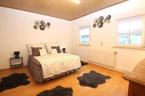 Direkt neben dem Eingangsbereich … - Einfamilienhaus mit 111,00 m² in Bonn / Endenich zum Kaufen