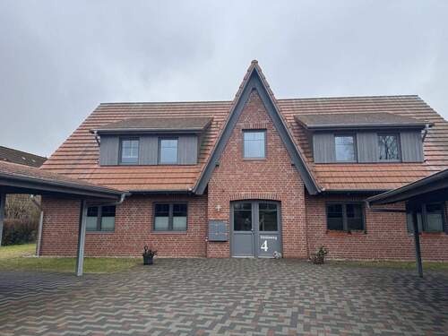 Hausansicht - 3 Zimmer Etagenwohnung zur Miete in Brackel