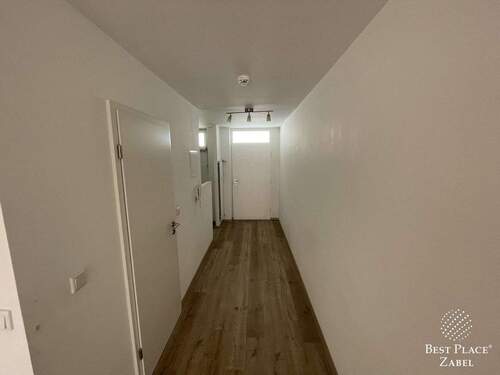 Flur - Etagenwohnung mit 32,00 m² in München zum Kaufen