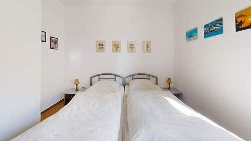 28-Klopstockweg-Bedroom 1 - 