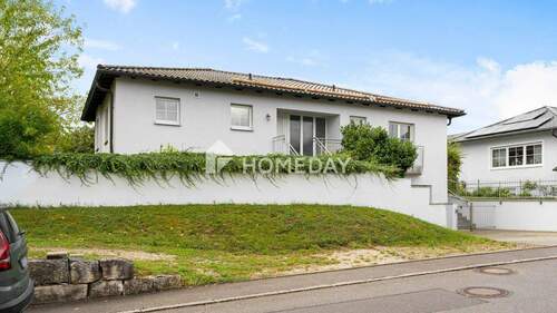 Außenansicht 3 - 7 Zimmer Bungalow zum Kaufen in Kelheim