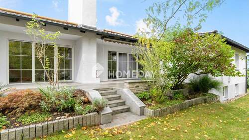 Außenansicht 4 - Bungalow mit 270,00 m² in Kelheim zum Kaufen
