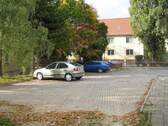 Parkplatz auf Innenhof - 