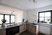 Helle Küche mit EBK - Einfamilienhaus mit 188,00 m&sup2; in Neufahrn bei Freising zum Kaufen