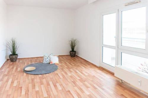 Schlafzimmer Vergleichswohnung - Bezugsfertige 2-Raum-Wohnung mit Balkon
