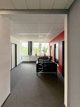 modernisiertes Büro - 