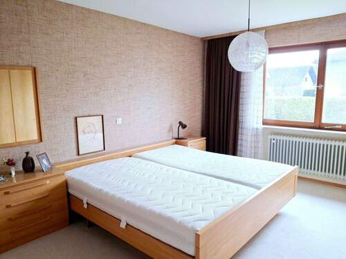 Schlafen.jpg - Mehrfamilienhaus, Wohnhaus mit 100,00 m² in Ingolstadt zum Kaufen