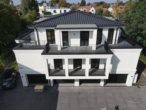 Frontansicht10_538_1758277341806_photo (1) - Großzügige Etagenwohnung in exklusiver Lage im Zentrum von Oldenburg - provisionsfrei zu verkaufen!