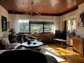Wohnzimmer.jpg - 4 Zimmer Mehrfamilienhaus, Wohnhaus zum Kaufen in Ettersburg