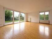 Wohnbereich - 5 Zimmer Mehrfamilienhaus, Wohnhaus in Friedrichshafen