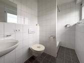 zweites Badezimmer - 