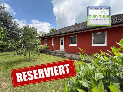 Bungalow mit idyllischem Grundstück - ! RESERVIERT! Bungalow mit gepflegtem Grundstück in idyllischer Lage