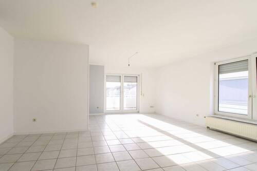 3 WZ - 4 Zimmer Etagenwohnung in Langenselbold