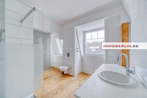 2.jpg - 5 Zimmer Etagenwohnung zum Kaufen in Berlin