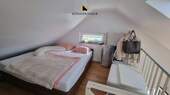 Schlafplatz auf der Empore - 1 Zimmer Etagenwohnung in Köngen