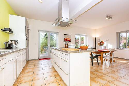 Wohnküche 2.jpg - 5 Zimmer Einfamilienhaus zum Kaufen in Schwielowsee