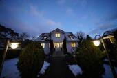 Haus im Winter bei Nacht - 