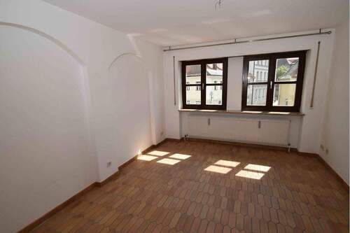 Schlafen - 2 Zimmer Etagenwohnung in Amberg