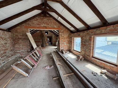 Ausbaureserve 2008 erbaut Nachbargebäude - 