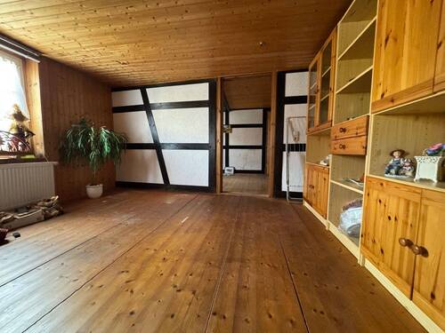 Schlafzimmer 2 mit begehbarem Kleiderschrank - 