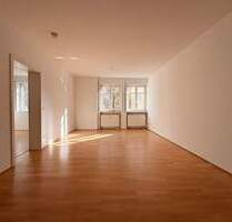 2 Raumwohnung mit Balkon + Aufzug im Herzen von Chemnitz!