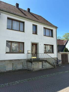 1 - Haus zum Sanieren in bester Lage plus Grundstück für Ihre Ideen