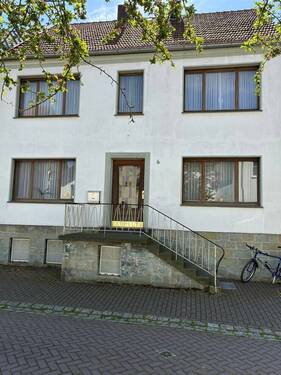 3 - 6 Zimmer Mehrfamilienhaus, Wohnhaus in Salzkotten