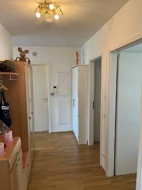 Flur - 4 Zimmer Etagenwohnung zum Kaufen in München