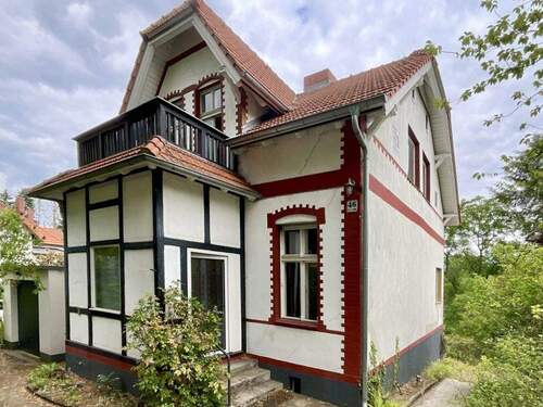 Hausansicht - Bezauberndes Haus am Wasser im ruhigen Hermsdorf