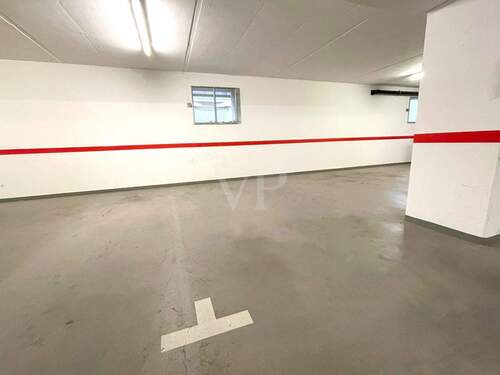 Tiefgaragenstellplatz - 