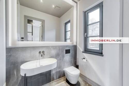 4 - Einfamilienhaus mit 181,00 m&sup2; in Berlin zum Kaufen