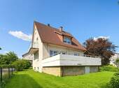Haus Ansicht Garten - Attraktives Baugrundstück mit gepflegtem Einfamilienhaus u. großzügigem Garten in Zell u. Aichelberg