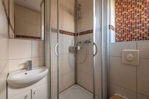 Duschbad Erdgeschoss - 