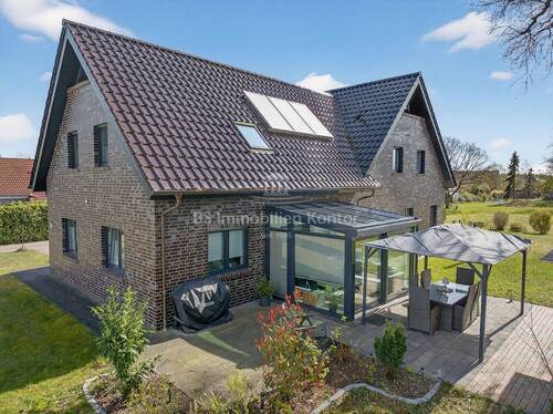 Bild 1 - Modernes Einfamilienhaus auf 1.265m² Grundstück mit Einliegerwohnung & vielen Möglichkeiten