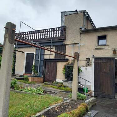 Seitengebäude - 1 Zimmer Mehrfamilienhaus, Wohnhaus in Reinsdorf