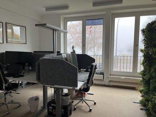Büro 2 - 