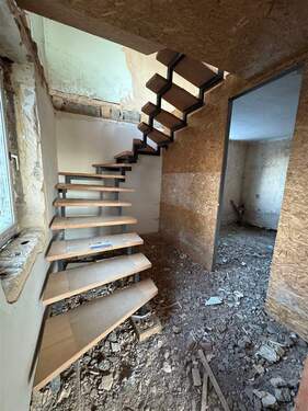 ELW_EG_Flur/Treppe zum DG - 