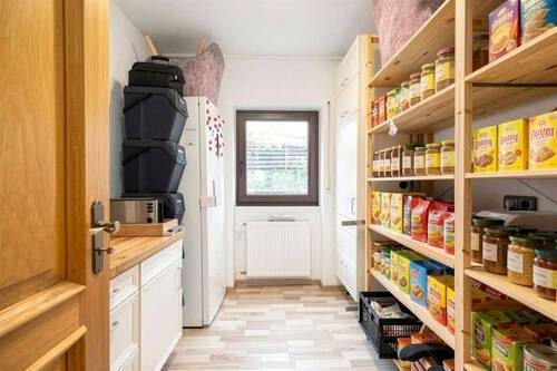 Haus Etzelwang Speisekammer - 