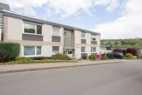 haus-001.jpg - Modernisierte 3-Zimmer-Eigentumswohnung mit 107 m² in beliebter Wohnlage