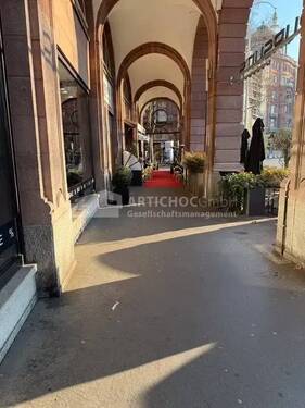 Ansicht Gehweg - Etagenwohnung mit 250,00 m&sup2; in Mannheim zum Kaufen