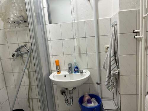 Gästebad / Wohnzimmer - Etagenwohnung mit 71,40 m&sup2; in Lübeck zur Miete