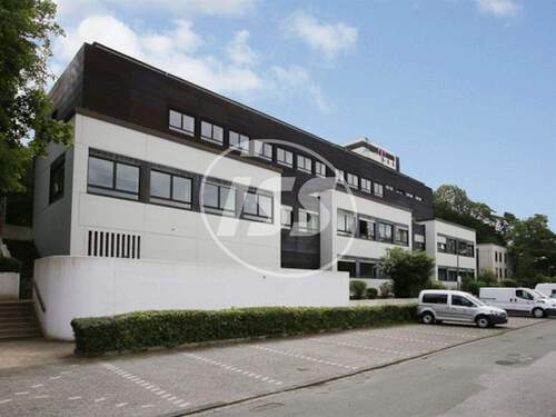 _Objektbild - Großzügige 4-Zimmer-Wohnung im 1. Obergeschoss