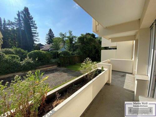 Blick auf den Ost-Balkon - Etagenwohnung mit 66,70 m² in München zur Miete