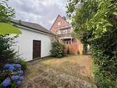 Garten mit Zugang Garage - 