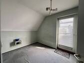 Arbeitszimmer mit Zugang zum Balkon - 