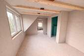 Flur mit Gaube Dachgeschoss - 