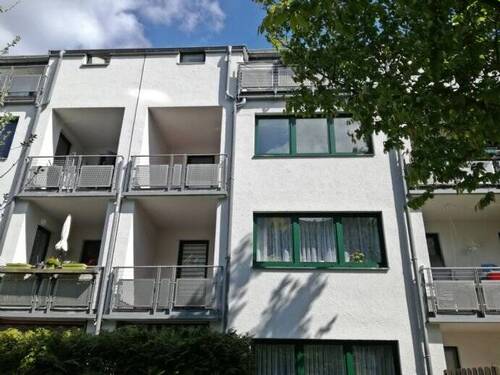 Wohnung mit einer Loggia - Hereinspaziert++komfortable 3-Zimmer-Wohnung++im 2. Obergeschoss++mit Loggia